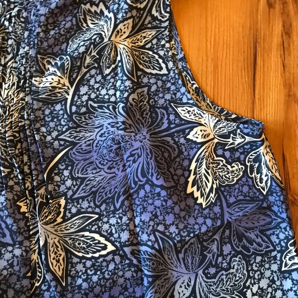 NYDJ Sleeveless Blouse NWT - Picture 3 of 5